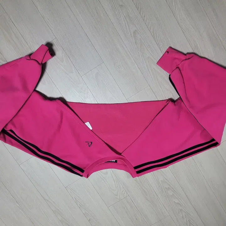 [BUNJANG] Nerdy Pink Backless Bolero Crop Top / 널디 핑크 백리스 볼레로 긴팔 크롭탑