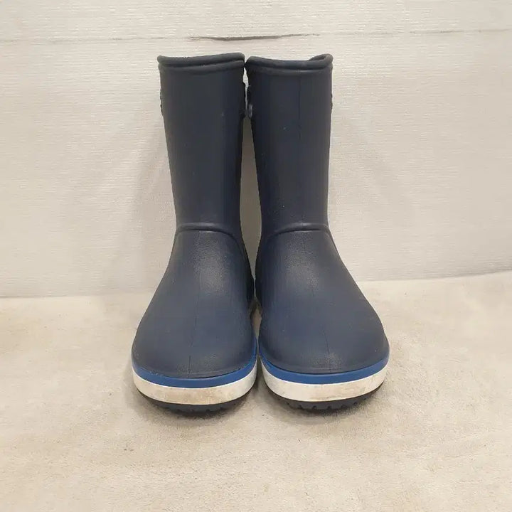 [BUNJANG] Crocs Rain Boots Navy J3 (220mm) / 크록스 레인부츠 네이비 J3 (220mm)