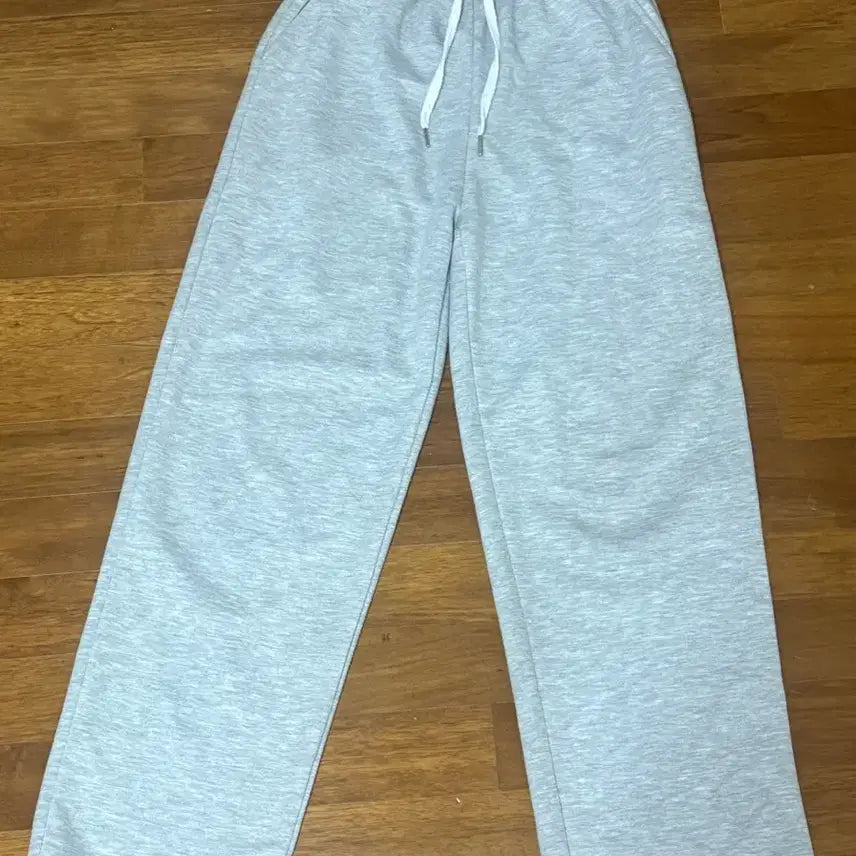 [BUNJANG] Grey Training Pants / 회색 트레이닝 팬츠