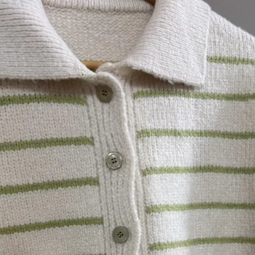 [BUNJANG] Green Striped Knit Cardigan / [새상품] 연두색 스트라이프 니트 가디건