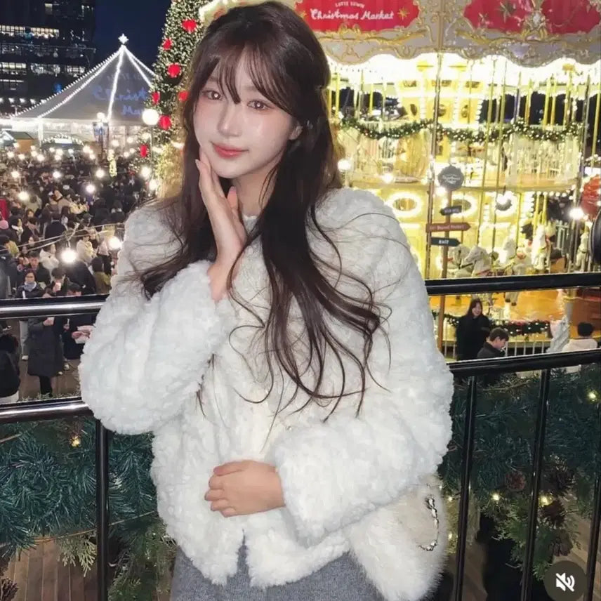 [BUNJANG] The Barnet Faux Fur Mini Bag / 더바넷 퍼 가방 floor loaf mini bag 백