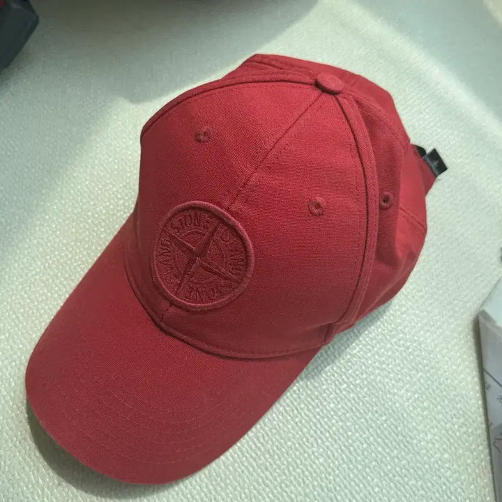 [BUNJANG] Stone Island Red Cotton Ball Cap (L) / 스톤아일랜드 볼캡 레드(L)