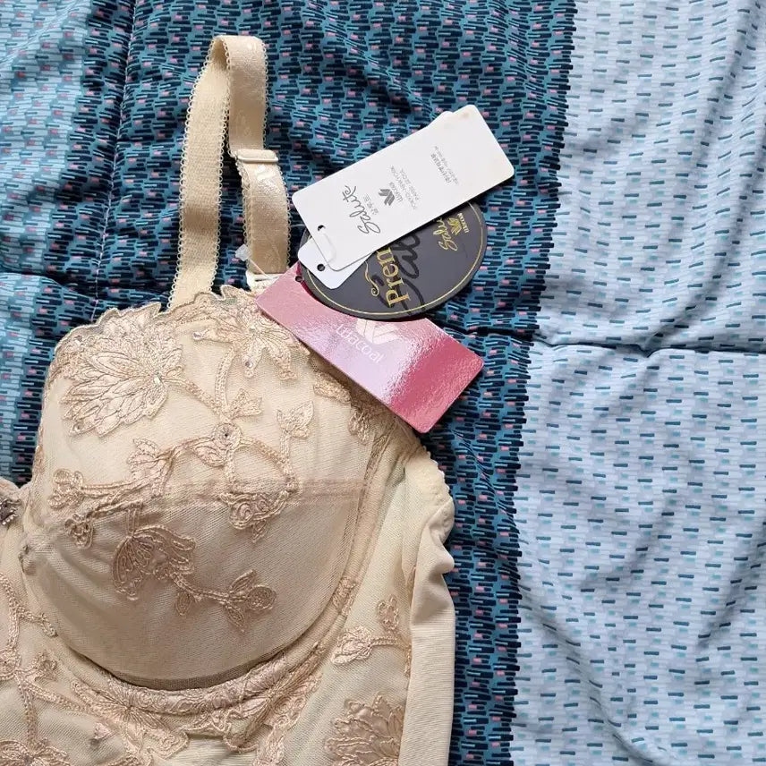 [BUNJANG] Wacoal Salute Body Shaper 85A / 와코루 프리미엄 살루트 바디슈트 올인원 85A