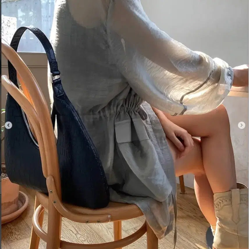 [BUNJANG] TheMoi See-Through Light Jacket / 더무이 시스루 라이트 자켓