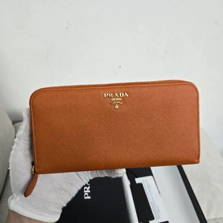 [BUNJANG] Prada Saffiano Zip Around Long Wallet / [보증서 정품] 프라다 사피아노 지퍼 장지갑