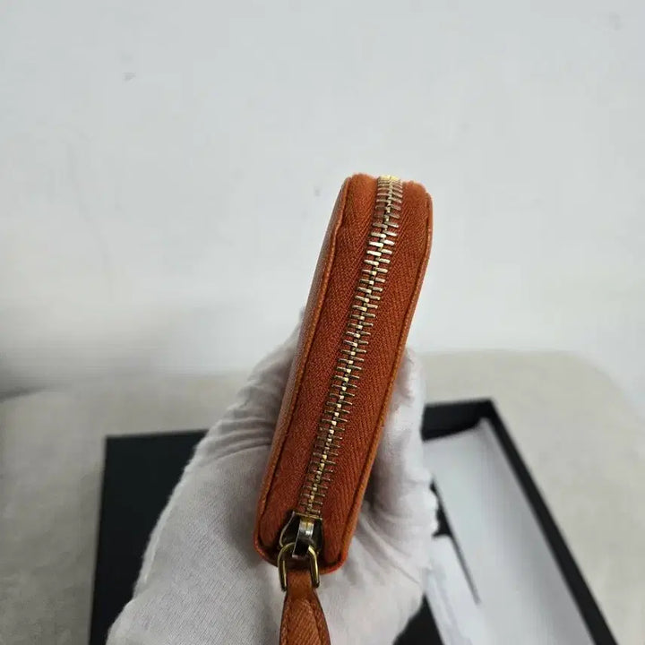 [BUNJANG] Prada Saffiano Zip Around Long Wallet / [보증서 정품] 프라다 사피아노 지퍼 장지갑