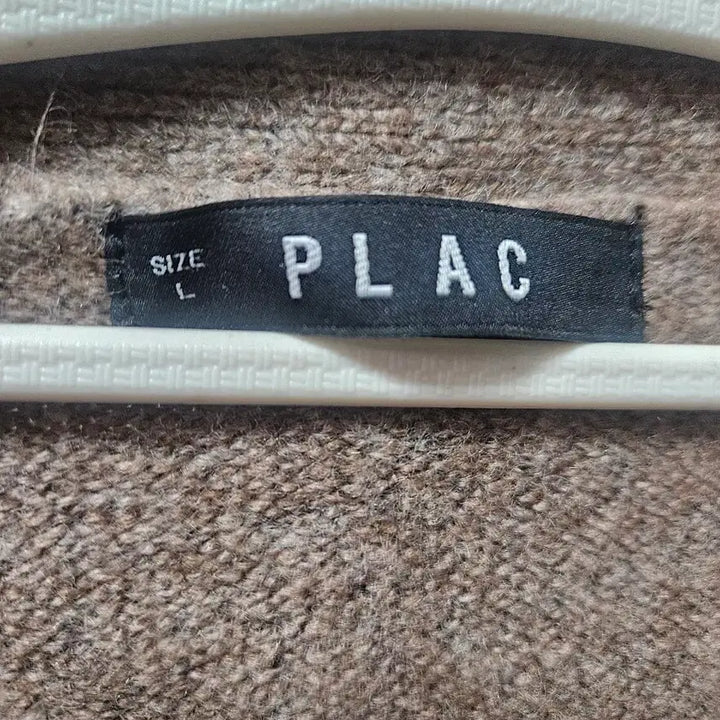 [BUNJANG] PLAC Brown V-neck Cardigan / PLAC 브라운 브이넥 가디건