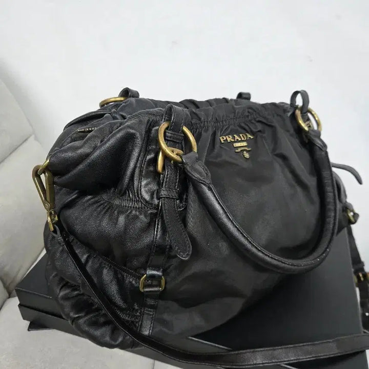 [BUNJANG] Prada Gaufre Bag / [정품] 프라다 고프레백