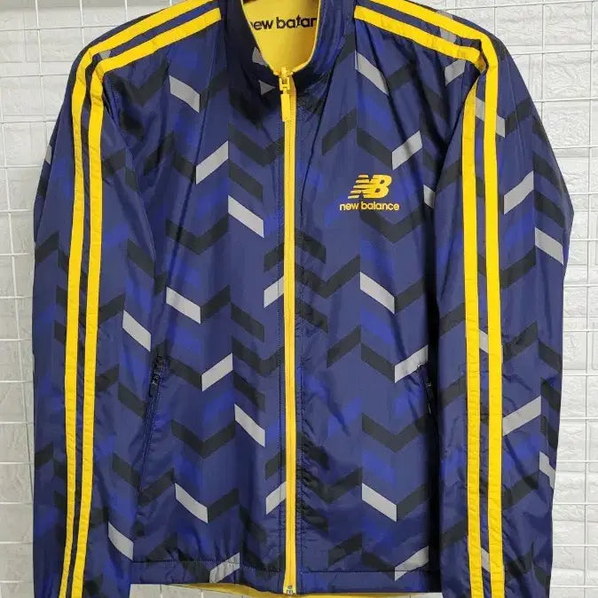 [BUNJANG] New Balance Reversible Running Track Jacket Windbreaker / [M]NB뉴발란스 스포츠웨어 리버시블양면 러닝 트랙탑X바람막이혼방 M