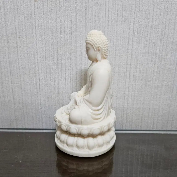 [BUNJANG] Buddha Shakyamuni Statue Resin Sculpture Ornament / 불교 석가모니 불상 조각상 인테리어 장식 소품 테이블 선반 수납 정리 현