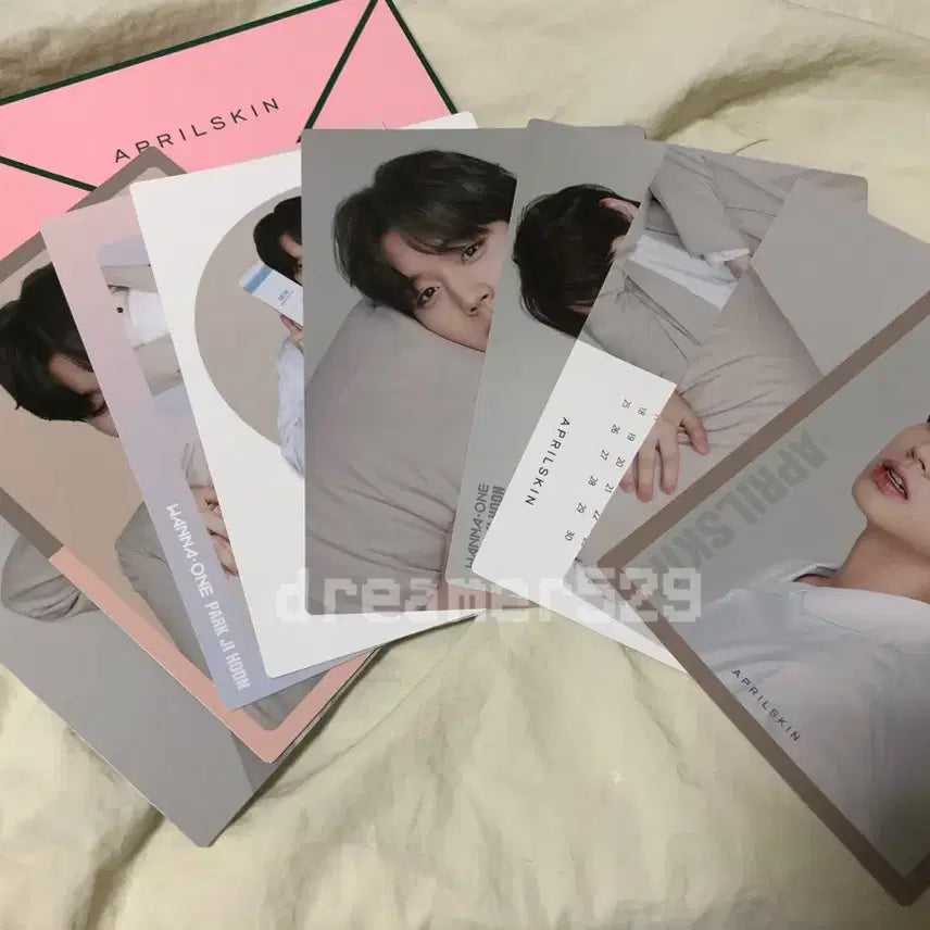 [BUNJANG] Park Jihoon Aprilskin Postcard Set / 박지훈 에이프릴스킨 엽서세트