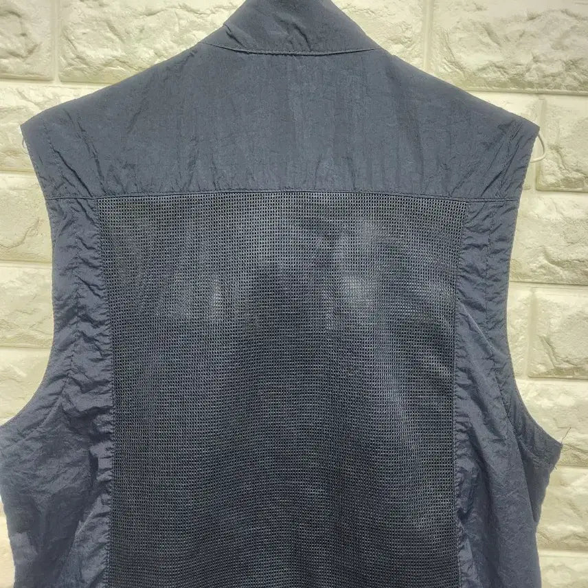 [BUNJANG] Komongt Outdoor Vest 95 / 코몽트 아웃도어 집업조끼 95사이즈 k552