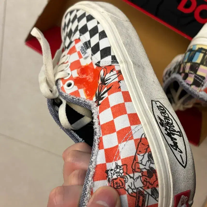 [BUNJANG] Vans Stranger Things Authentic Sneakers / 기묘한이야기 반스 어센틱 275
