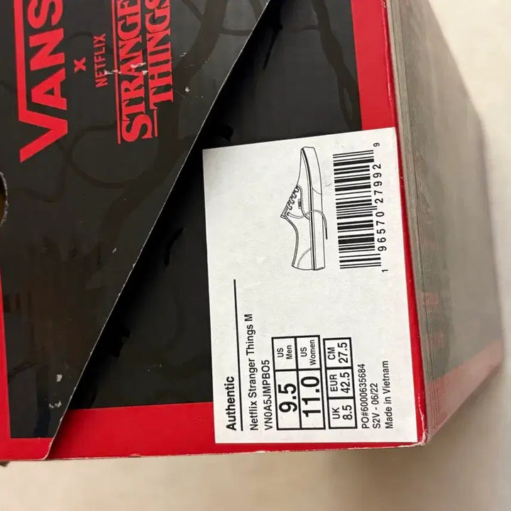 [BUNJANG] Vans Stranger Things Authentic Sneakers / 기묘한이야기 반스 어센틱 275