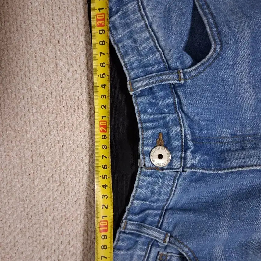 [BUNJANG] Benetton Denim Jeans / 베네통 데미지 워싱 데님 청바지