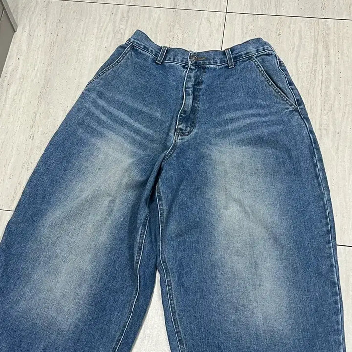 [BUNJANG] KIMIS Washed Wide Balloon Pants / 키미스 워싱 와이드 벌룬팬츠