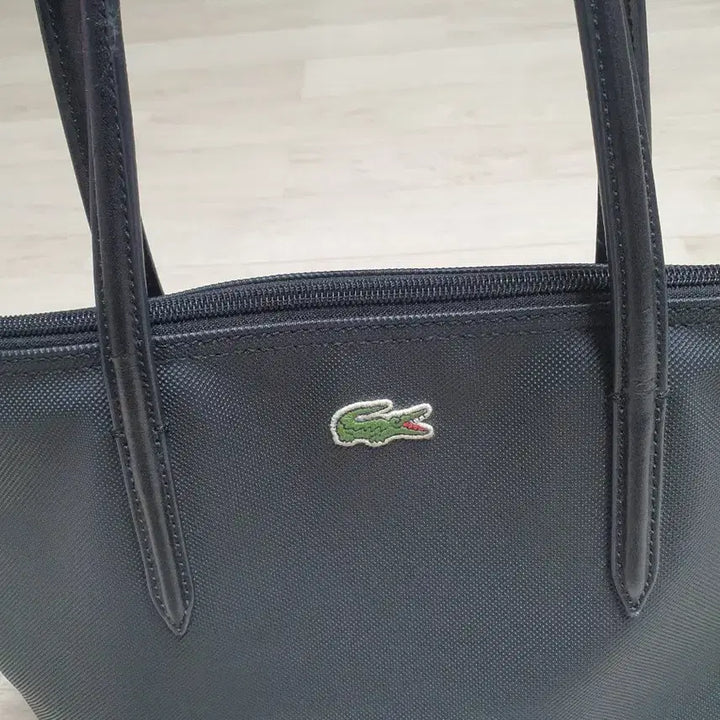 [BUNJANG] Lacoste Genuine Leather Handbag / 라코스테 정품 손가방 가방 좋아요
