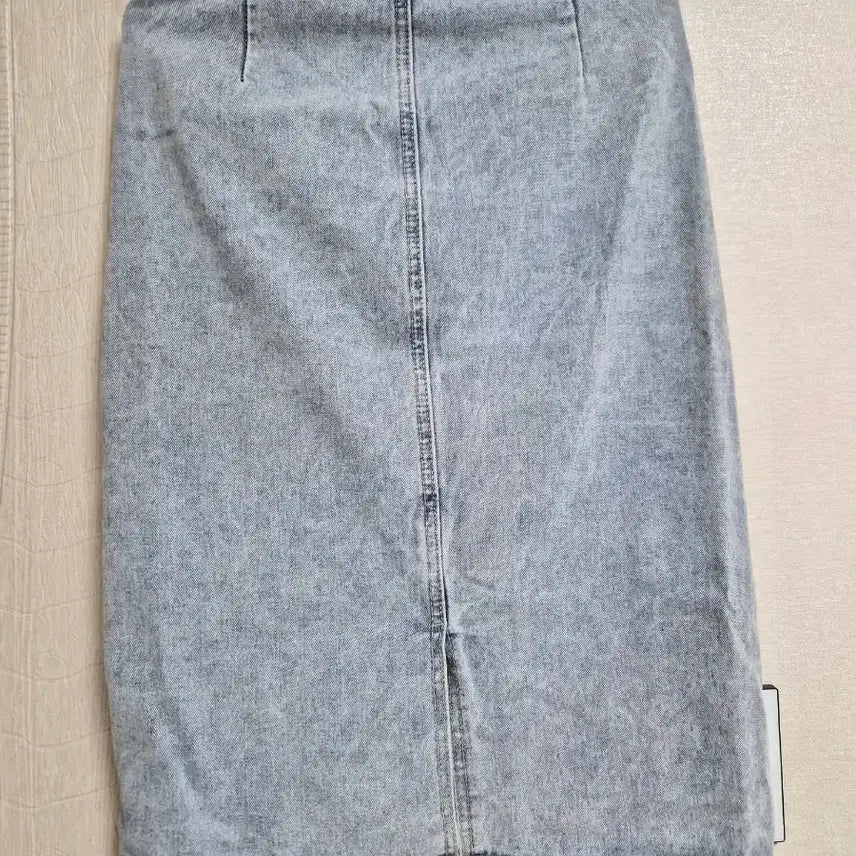[BUNJANG] Light Wash Denim H-Line Skirt / 연청 데님 H라인 스커트