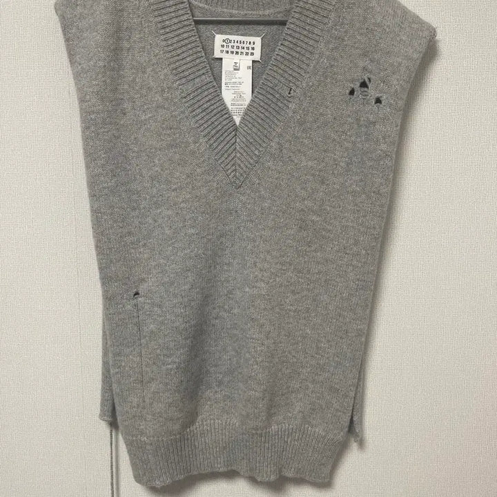[BUNJANG] Maison Margiela Knit Vest / 메종 마르지엘라 니트베스트