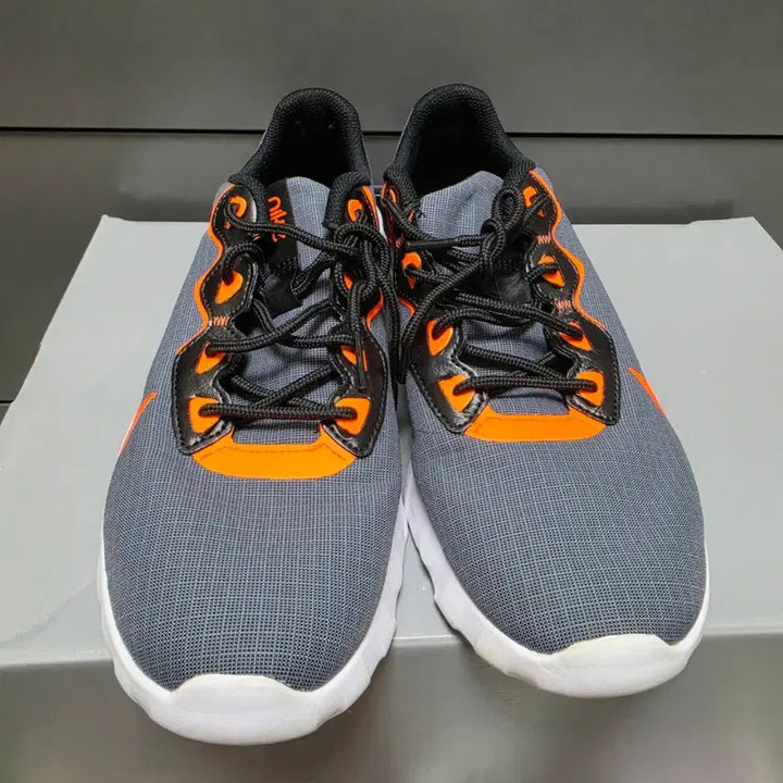 [SOLD OUT] 280mm나이키 스트라다 런닝화  -724