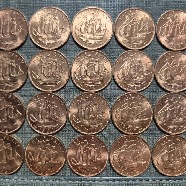 [SOLD OUT] 1967년 영국 엘리자베스 2세 하프페니 20점 일괄