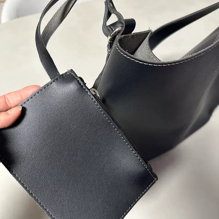 [BUNJANG] Black Leather Shoulder Bag / 블랙 가죽 숄더백 * 빅백 * 블랙 스티치 백