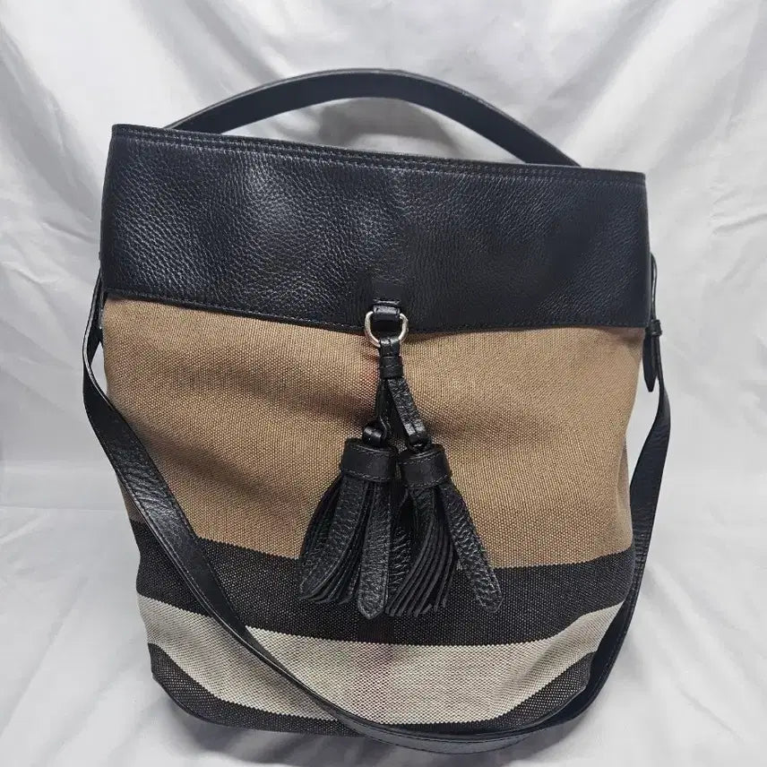 [BUNJANG] Burberry Hobo Bag / 정품 버버리 호보백