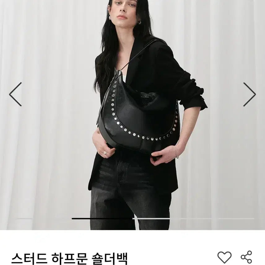 [SOLD OUT] [BUNJANG] Samanthavasa Studded Half Moon Shoulder Bag / 사만사타바사 스터드 하프문 숄더백
