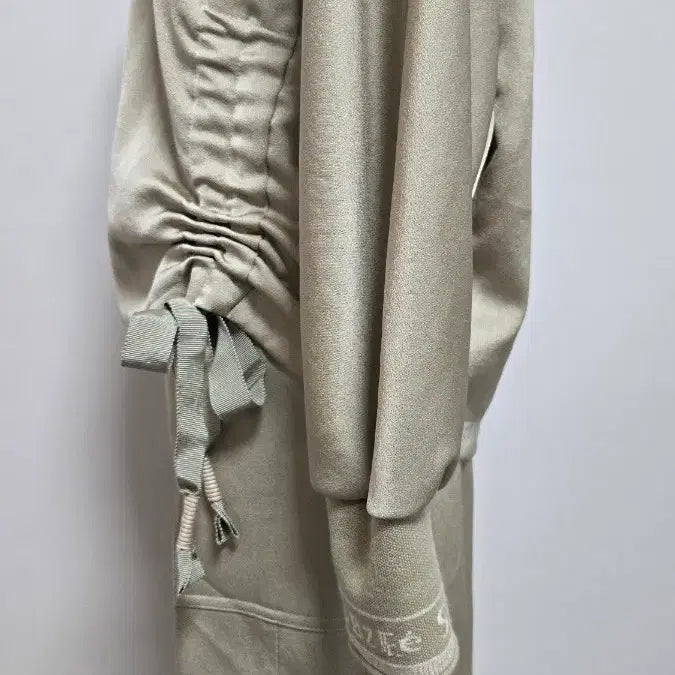 [BUNJANG] OBZEE Satin Light Khaki Top and Bottom Set / OBZEE 오브제 새틴 라이트 카키 상하의 세트