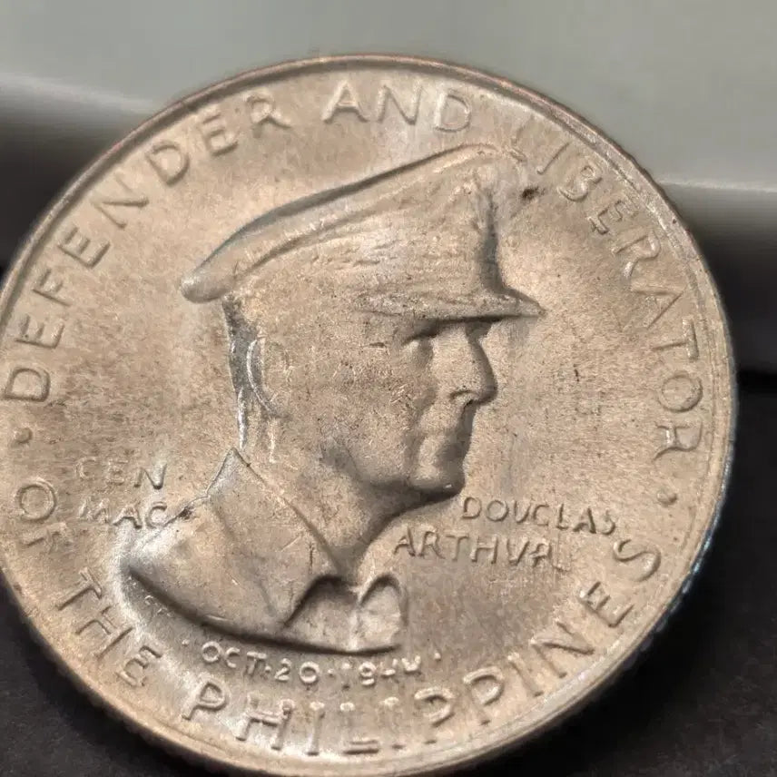 [BUNJANG] 1944 Douglas MacArthur Commemorative Coin / 1944년 더글라스 맥아더 기념 주화