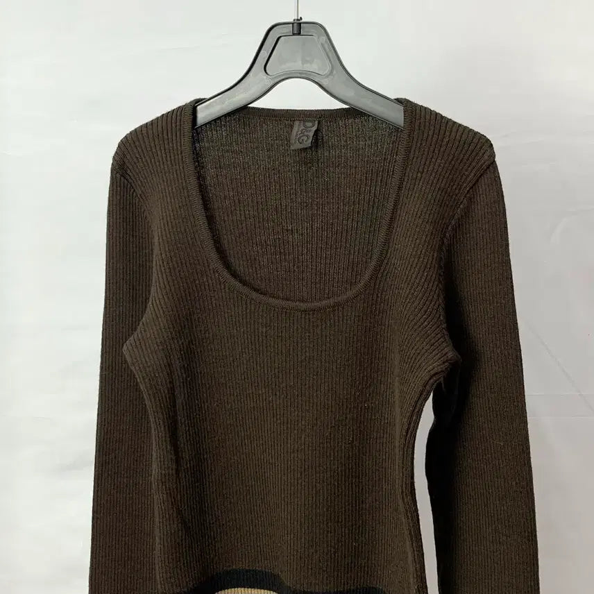[BUNJANG] Dolce &amp; Gabbana Ribbed Knit Top / 돌체앤가바나 리브드 니트 탑