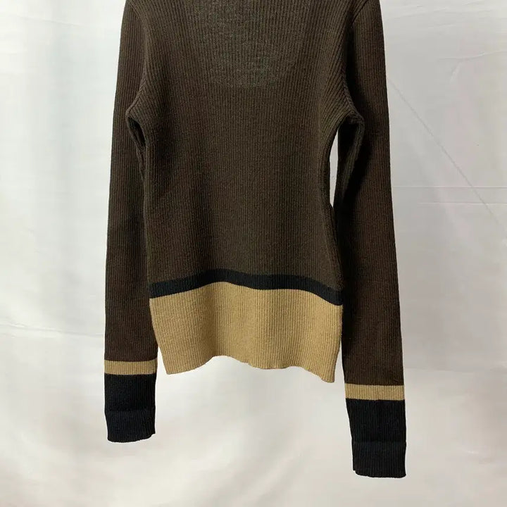 [BUNJANG] Dolce &amp; Gabbana Ribbed Knit Top / 돌체앤가바나 리브드 니트 탑