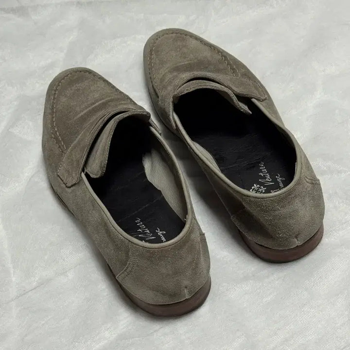 [SOLD OUT] 안드레아 벤추라 로퍼 41