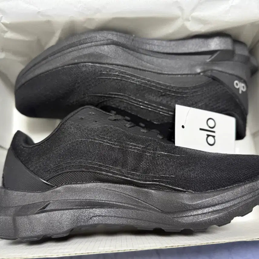 [BUNJANG] ALO Runner Unisex Running Shoes / 알로 러너 ALO 런닝화 240mm, 250mm 남녀공용 새제품