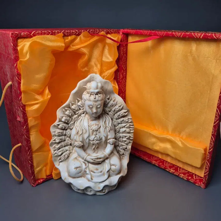 [BUNJANG] Joseon White Porcelain Bidri Ware Filigree Standing Buddha Statue / 송 백자 투조 천수관음보살좌상 불상 불교 중국도자기 골동품 수집품