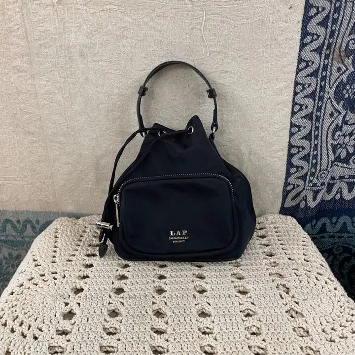 [BUNJANG] LAP Black Bucket Tote Handbag / [F] 랩 LAP 블랙 복조리 토트백 핸드백 가방