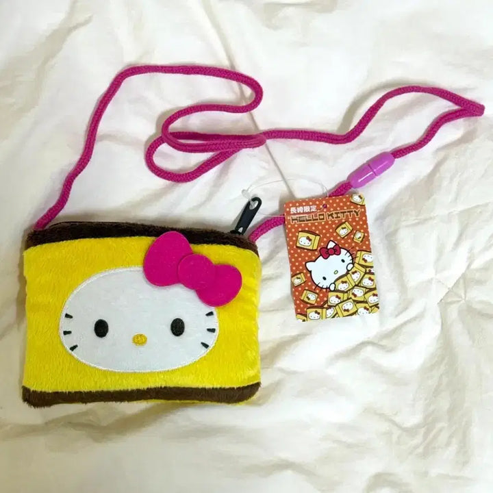 [BUNJANG] Hello Kitty Nagasaki Limited Edition Castella Doll Pouch / [고전]헬로키티 나가사키 지역한정 카스테라 인형 파우치