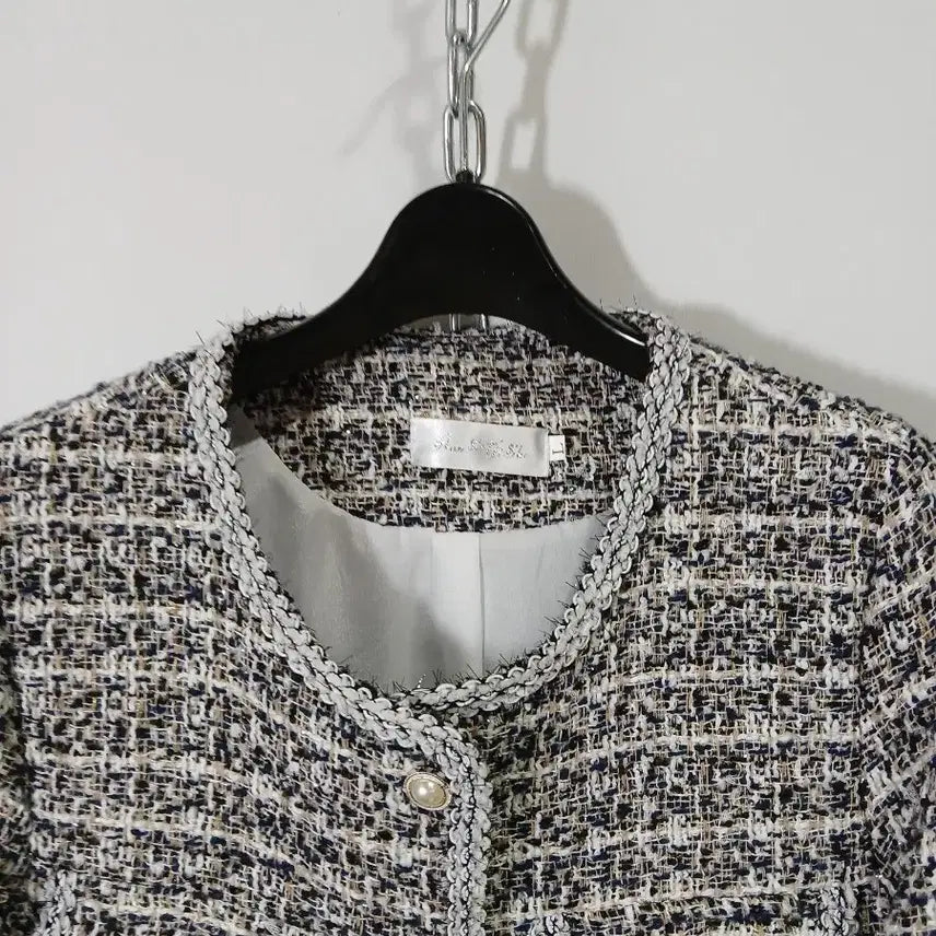 [BUNJANG] Tweed Jacket with Pearl Button / 트위드 자켓 진주 버튼 포인트