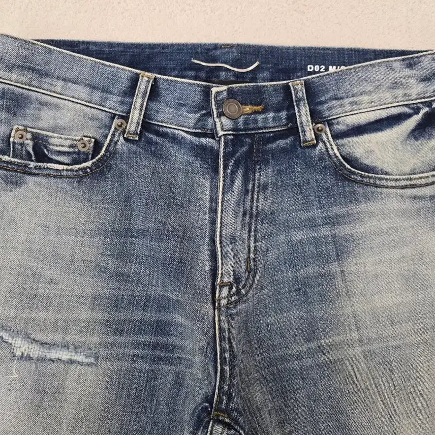 [BUNJANG] Saint Laurent Knee-Ripped Jeans Size 30 / 생로랑 무릎찢청 청바지.  싸이즈 30