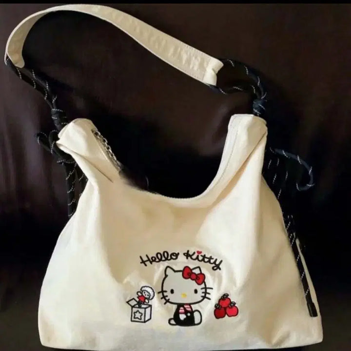 [BUNJANG] Sanrio Hello Kitty Embroidered Tote Bag / SANRIO 헬로키티 자수 토트백