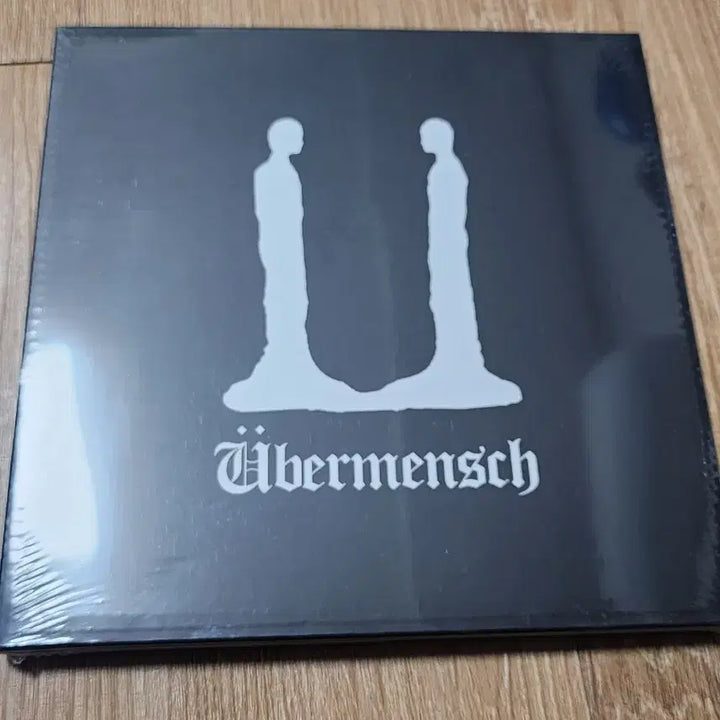 [SOLD OUT] 미개봉새상품 지드래곤 위버멘쉬 스카프 해외한정
