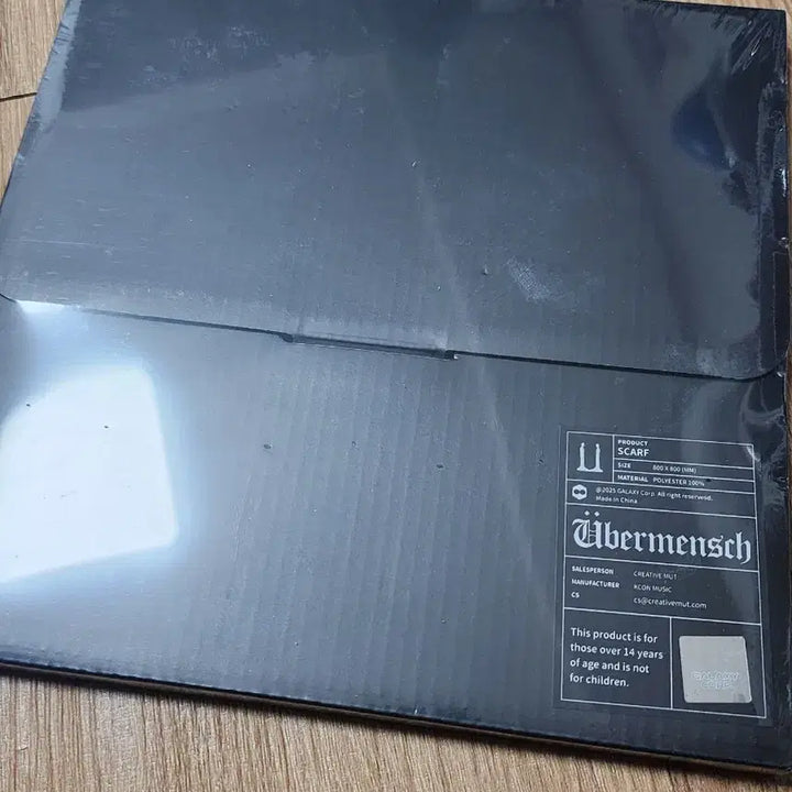 [SOLD OUT] 미개봉새상품 지드래곤 위버멘쉬 스카프 해외한정