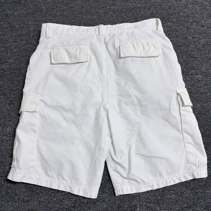 [BUNJANG] Brunello Cucinelli White Cargo Shorts / 브루넬로 쿠치넬리 화이트 카고 반바지