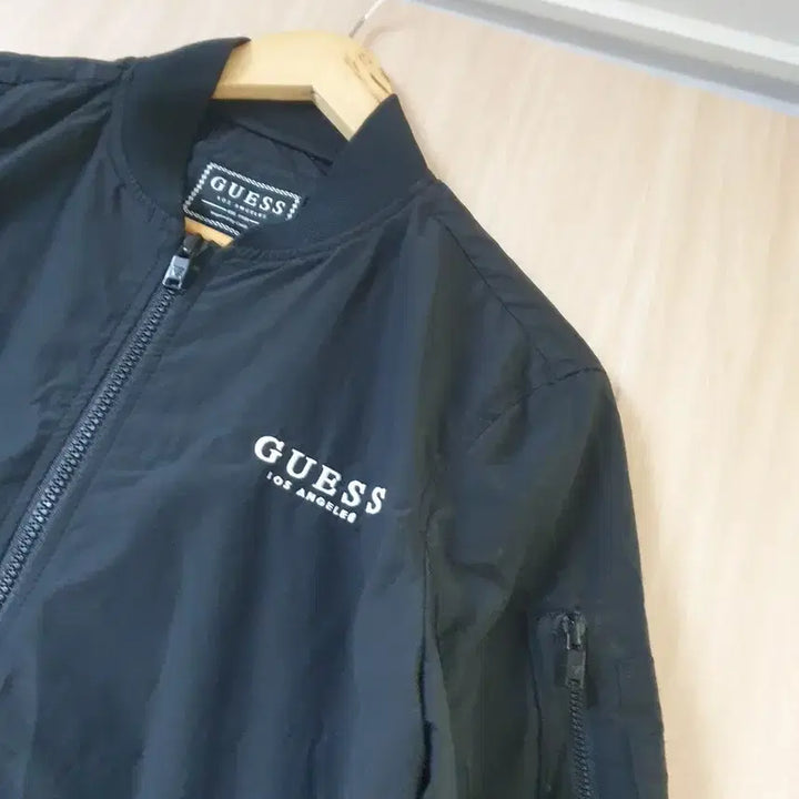 [BUNJANG] Guess Bomber Jacket / 게스 봄버 자켓