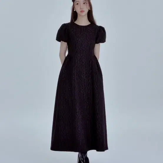 [BUNJANG] RE_L Puff Sleeve Dress Black / RE_L 엠보싱 퍼프소매 원피스 블랙