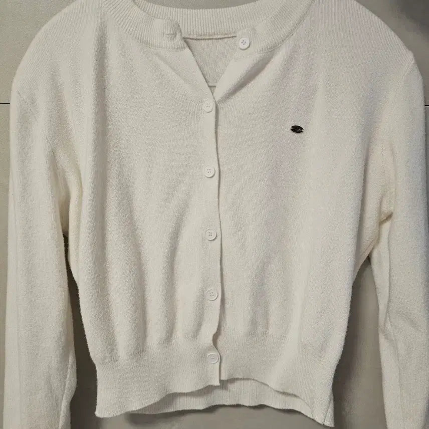 [SOLD OUT] 펜던트 아이보리 가디건