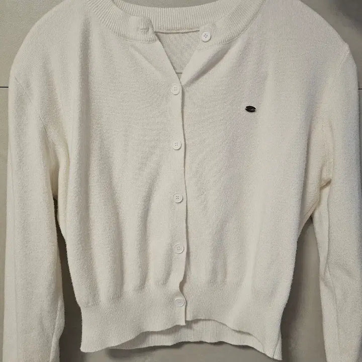 [SOLD OUT] 펜던트 아이보리 가디건