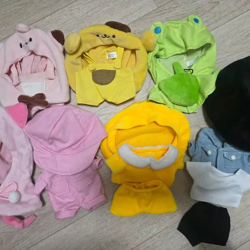 [BUNJANG] 20cm Doll Clothes Bundle Set / 나눔)  20cm 인형옷 일괄 양도 처분