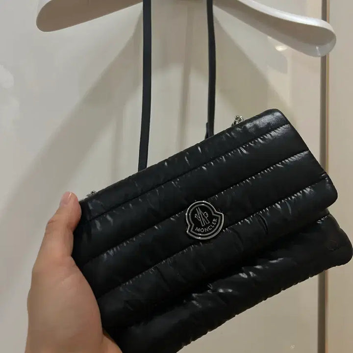 [BUNJANG] Moncler Crossbody Bag Limited Edition / 몽클레어 크로스백 새상품급 한정판