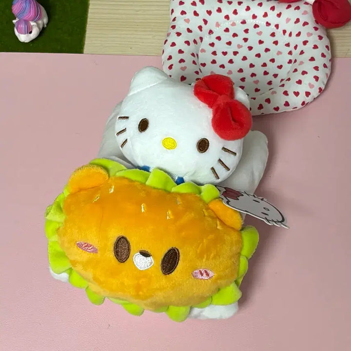 [BUNJANG] Sanrio Hello Kitty Hambugi Keyring / 산리오 키티 인형 햄부기 키링
